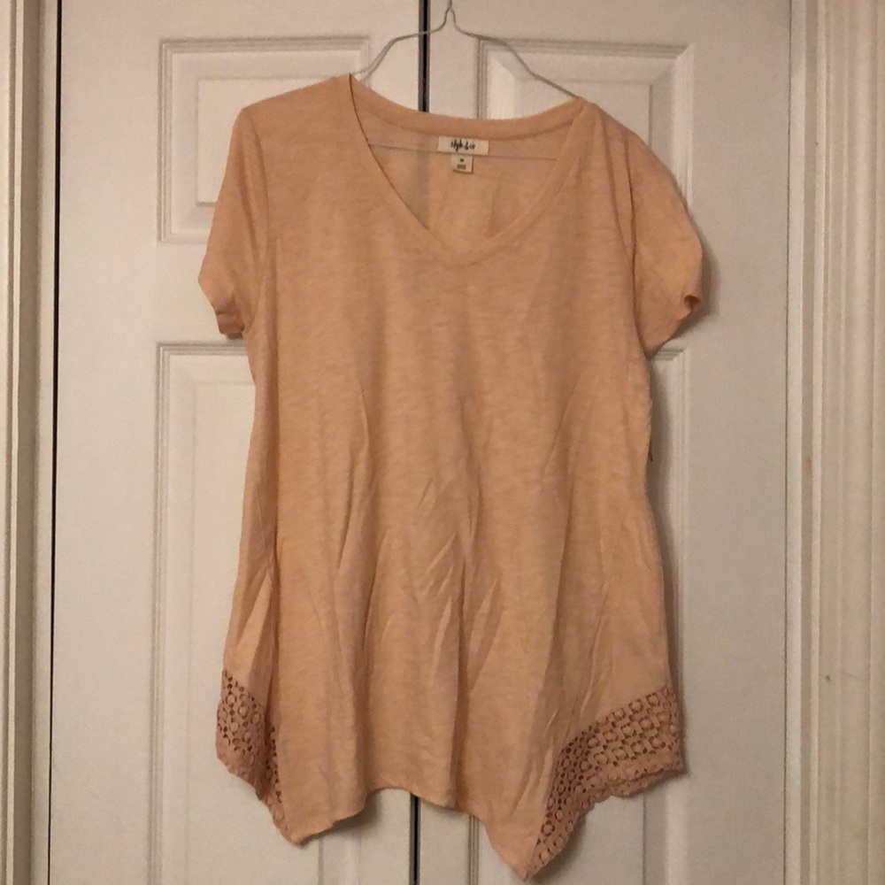 NWT Style & Co coral VNeck T shirt M